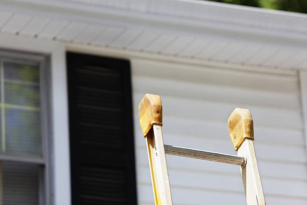 How To Choose The Right Materials for Your Siding Installation in 'Grapeland, TX